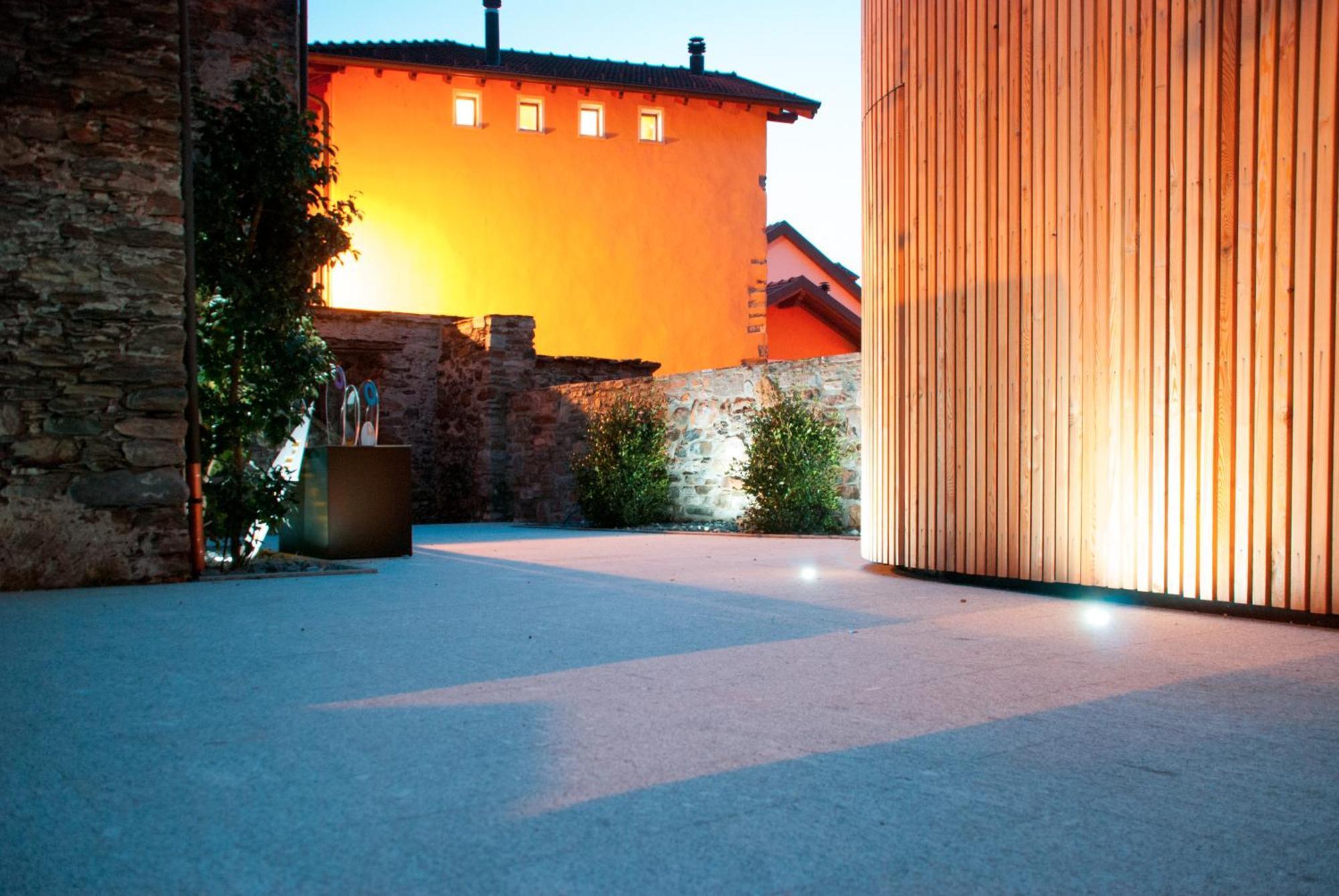 Corte Delle Camelie Gambarogno Luaran gambar