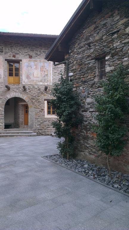 Corte Delle Camelie Gambarogno Luaran gambar